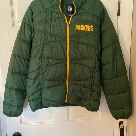 NWT NFL Green Bay Packers Puffer Jacket - XL Unisex - Picture 6 of 7